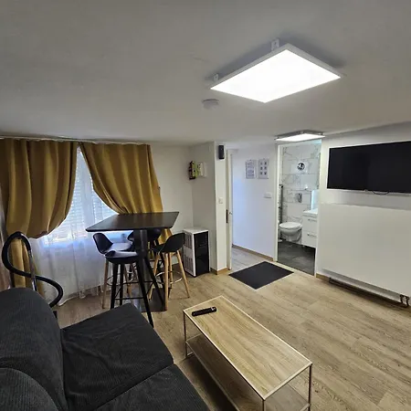 Deluxe Marc - De Tourisme Classé Avec Parking Gratuit Apartamento *